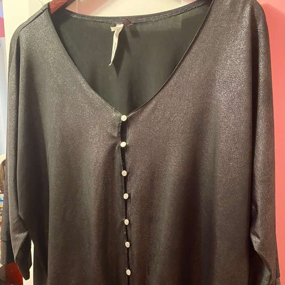 Gray Metallic - Picture 3 of 3